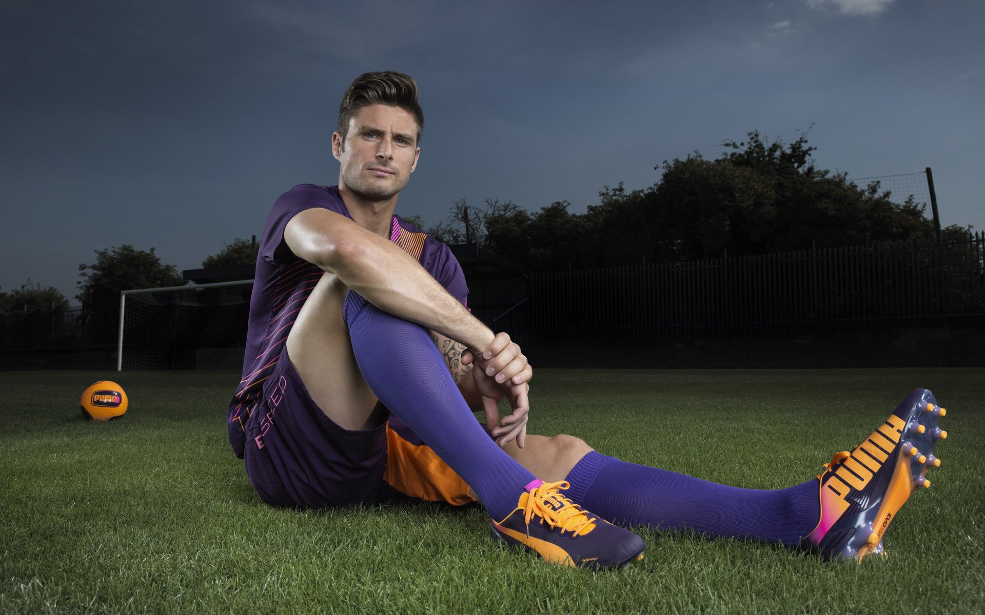 AIYOUXI.COM-逆转“奇迹之夜”——书写足球史上的传奇篇章，足球联赛奇迹